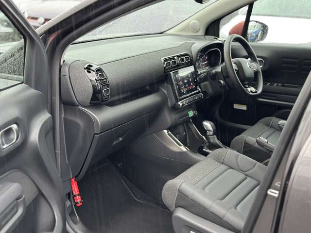 シトロエン Ｃ３　エアクロス　ＳＵＶ オレンジ ディーゼルターボ R6年 (近畿) 99