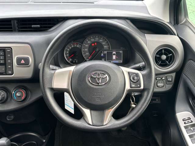 トヨタ ヴィッツ １．３ Ｆ H28年 (九州・沖縄) 99