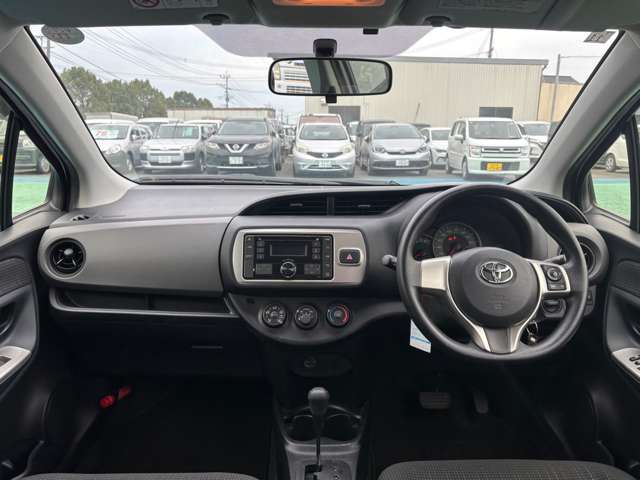 トヨタ ヴィッツ １．３ Ｆ H28年 (九州・沖縄) 99