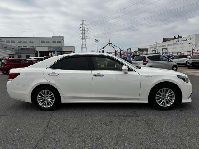 トヨタ クラウン　ハイブリッド ハイブリッド ２．５ ロイヤルサルーン H28年 (九州・沖縄) 99