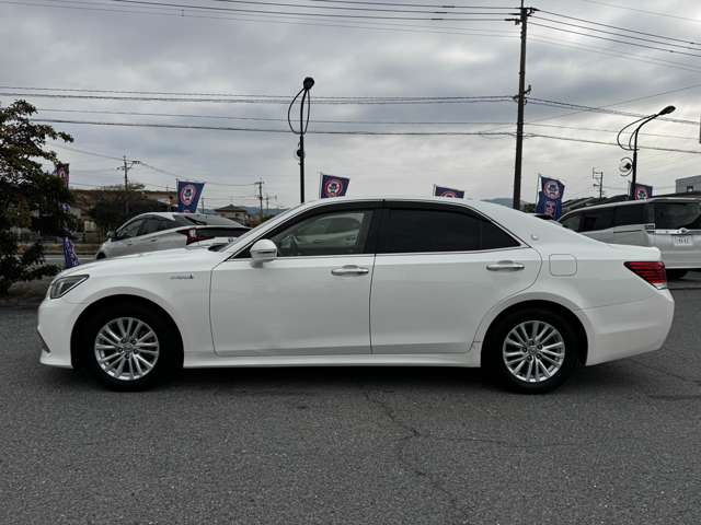 トヨタ クラウン　ハイブリッド ハイブリッド ２．５ ロイヤルサルーン H28年 (九州・沖縄) 99