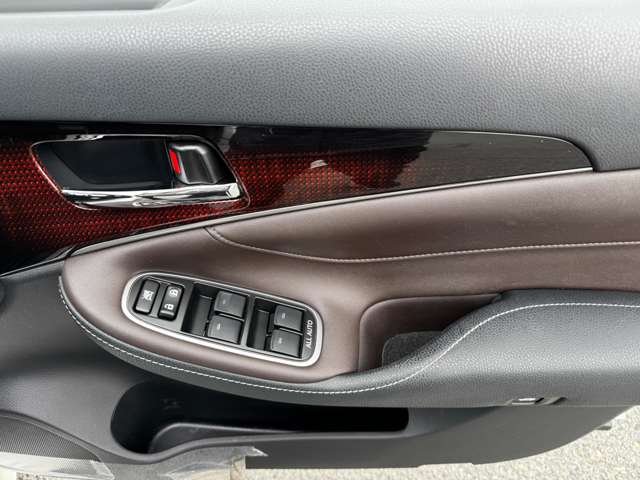 トヨタ クラウン　ハイブリッド ハイブリッド ２．５ ロイヤルサルーン H28年 (九州・沖縄) 99