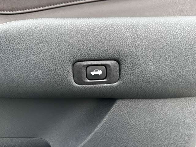 トヨタ クラウン　ハイブリッド ハイブリッド ２．５ ロイヤルサルーン H28年 (九州・沖縄) 99