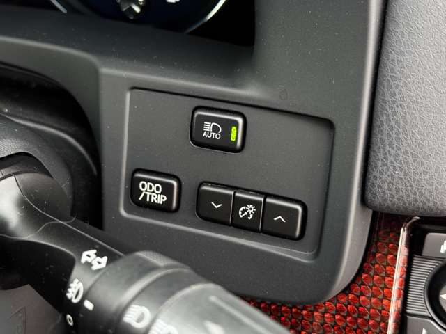 トヨタ クラウン　ハイブリッド ハイブリッド ２．５ ロイヤルサルーン H28年 (九州・沖縄) 99