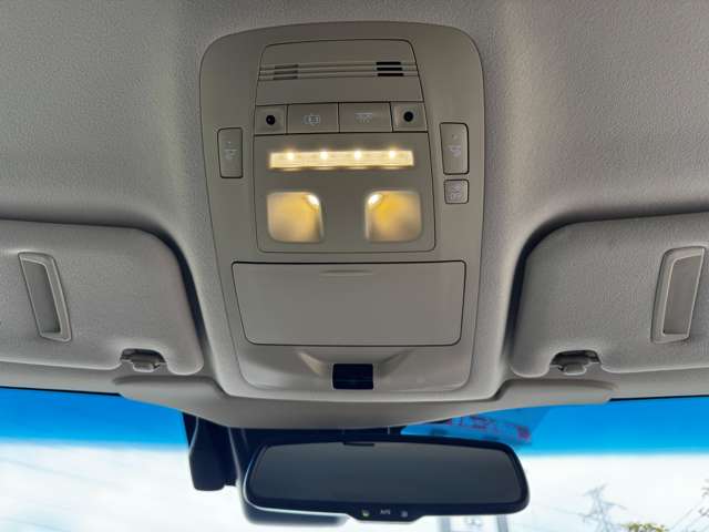 トヨタ クラウン　ハイブリッド ハイブリッド ２．５ ロイヤルサルーン H28年 (九州・沖縄) 99