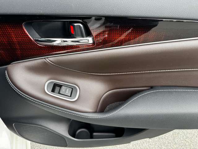 トヨタ クラウン　ハイブリッド ハイブリッド ２．５ ロイヤルサルーン H28年 (九州・沖縄) 99