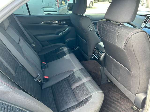 トヨタ クラウン　ハイブリッド ハイブリッド ２．５ Ｓ H27年 (九州・沖縄) 99