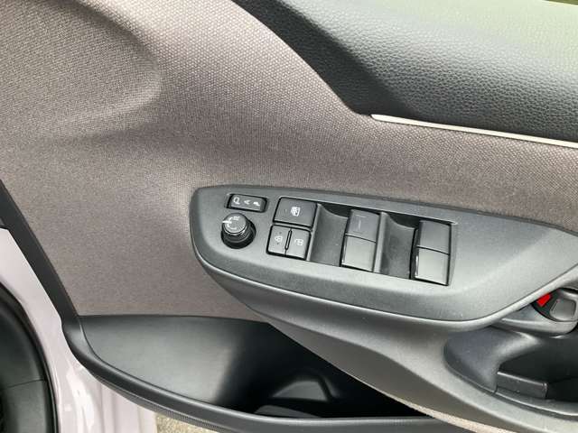 トヨタ ヤリス １．５ ハイブリッド Ｇ R4年 (東北) 99