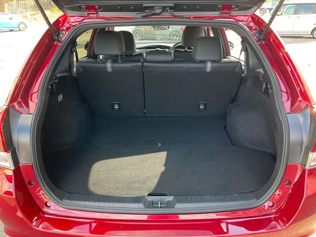 トヨタ カローラフィールダー　ハイブリッド １．５ ハイブリッド Ｇ Ｗ×Ｂ H30年 (東北) 99