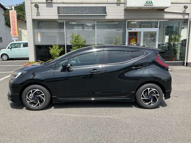 トヨタ アクア １．５ Ｚ Ｅ－ＦＯＵＲ ４ＷＤ R5年 (東北) 99