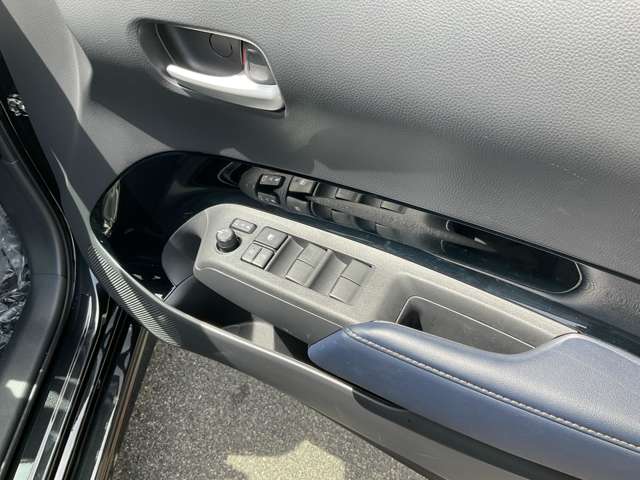 トヨタ アクア １．５ Ｚ Ｅ－ＦＯＵＲ ４ＷＤ R5年 (東北) 99