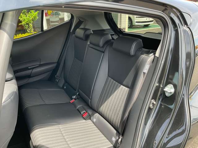 トヨタ アクア １．５ Ｚ Ｅ－ＦＯＵＲ ４ＷＤ R5年 (東北) 99