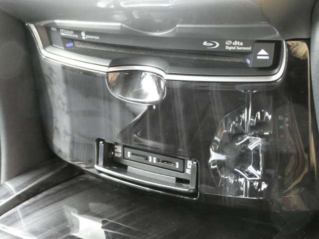 トヨタ クラウン　ハイブリッド ハイブリッド ２．５ Ｓ H27年 (関東) 99