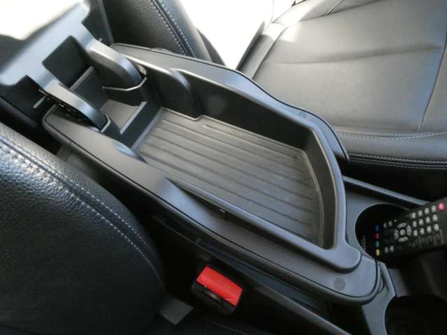 ＢＭＷ ２シリーズグランツアラー ２１８Ｉ ラグジュアリー ＤＣＴ R1年 (関東) 99