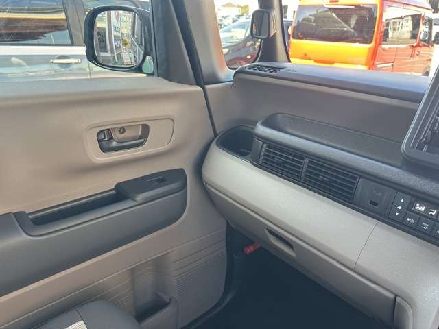 ホンダ Ｎ　ＢＯＸ ジョイ ６６０ ２トーン ４ＷＤ R7年 (東海) 99