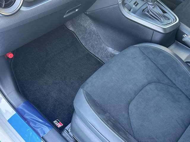 トヨタ ＧＲヤリス １．６ ＲＺ ハイ パフォーマンス ＧＲ－ＤＡＴ ４ＷＤ R7年 (東海) 99