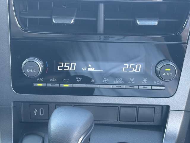 トヨタ ＧＲヤリス １．６ ＲＺ ハイ パフォーマンス ＧＲ－ＤＡＴ ４ＷＤ R7年 (東海) 99