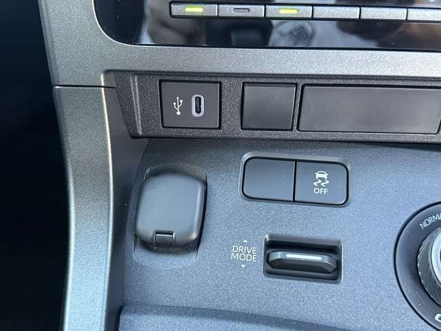 トヨタ ＧＲヤリス １．６ ＲＺ ハイ パフォーマンス ＧＲ－ＤＡＴ ４ＷＤ R7年 (東海) 99