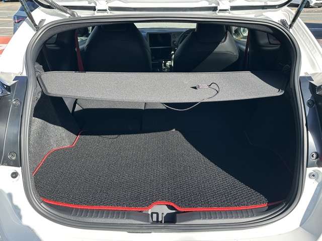 トヨタ ＧＲヤリス １．６ ＲＺ ハイ パフォーマンス ＧＲ－ＤＡＴ ４ＷＤ R7年 (東海) 99