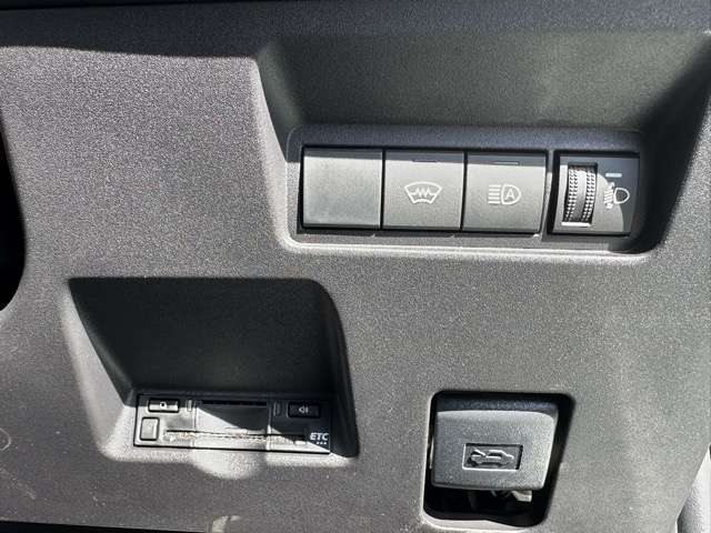 トヨタ ＧＲヤリス １．６ ＲＺ ハイ パフォーマンス ＧＲ－ＤＡＴ ４ＷＤ R7年 (東海) 99