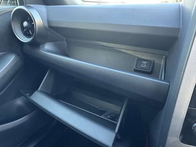 トヨタ ＧＲヤリス １．６ ＲＺ ハイ パフォーマンス ＧＲ－ＤＡＴ ４ＷＤ R7年 (東海) 99