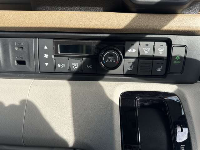 ホンダ Ｎ　ＢＯＸ ６６０ ファッションスタイル モノトーン R7年 (東海) 99