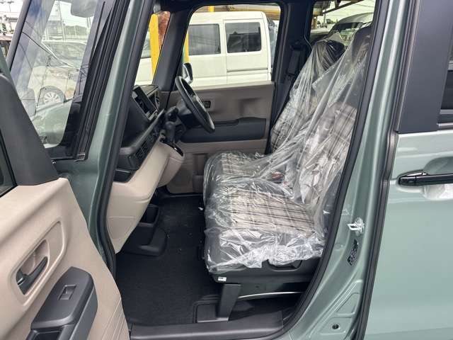 ホンダ Ｎ　ＢＯＸ ジョイ ６６０ ２トーン R7年 (東海) 99