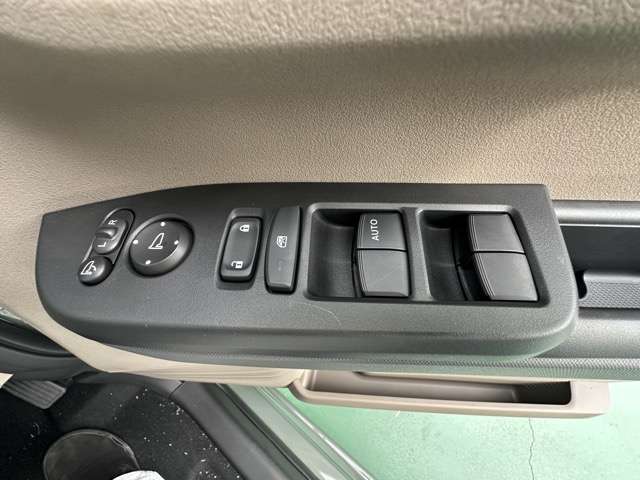 ホンダ Ｎ　ＢＯＸ ジョイ ６６０ ２トーン R7年 (東海) 99