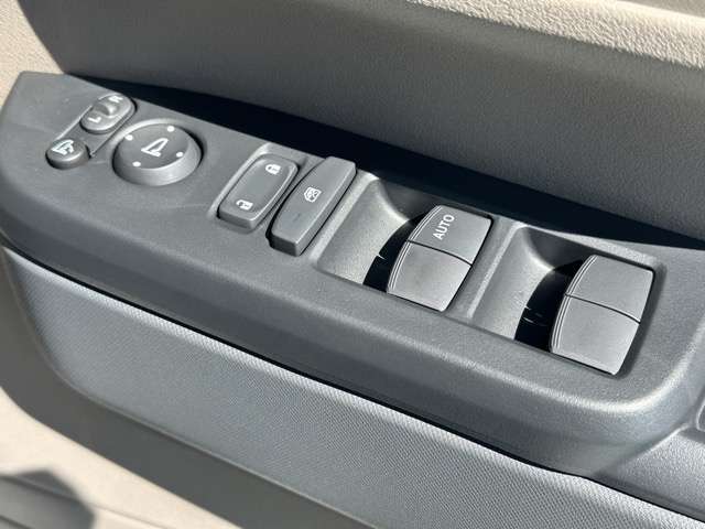 ホンダ Ｎ　ＢＯＸ ジョイ ６６０ ２トーン R7年 (東海) 99