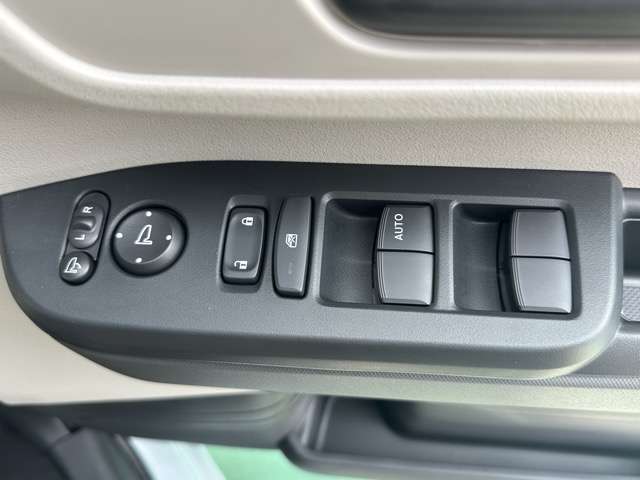 ホンダ Ｎ　ＢＯＸ ６６０ ファッションスタイル モノトーン R7年 (東海) 99