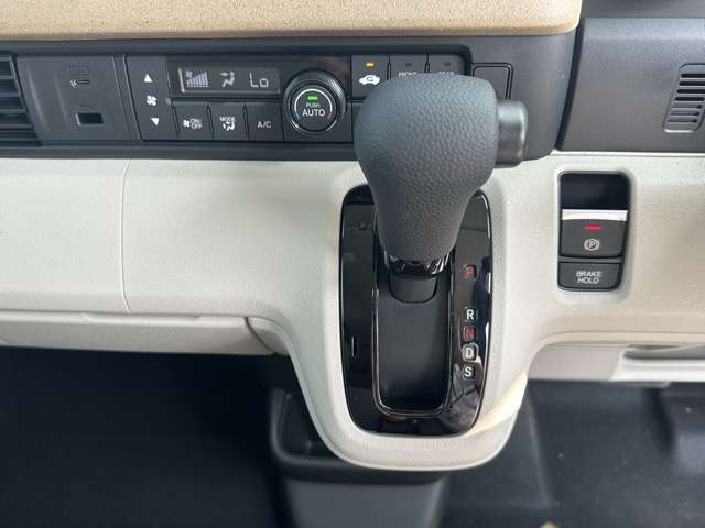 ホンダ Ｎ　ＢＯＸ ６６０ ファッションスタイル モノトーン R7年 (東海) 99