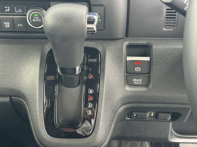 ホンダ Ｎ　ＢＯＸ カスタム ６６０ ターボ コーディネートスタイル モノトーン R5年 (東海) 99