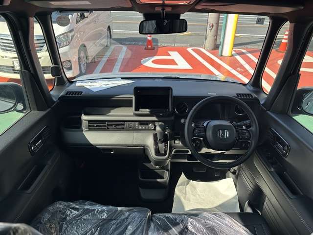 ホンダ Ｎ　ＢＯＸ カスタム ６６０ ターボ コーディネートスタイル モノトーン R7年 (東海) 99