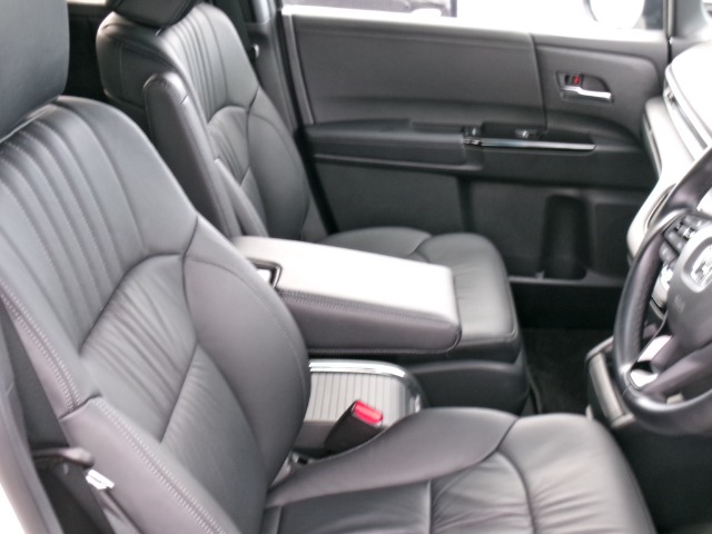 ホンダ オデッセイ　ハイブリッド ２．０ Ｅ：ＨＥＶ アブソルート ＥＸ ブラックエディション R5年 (東北) 99