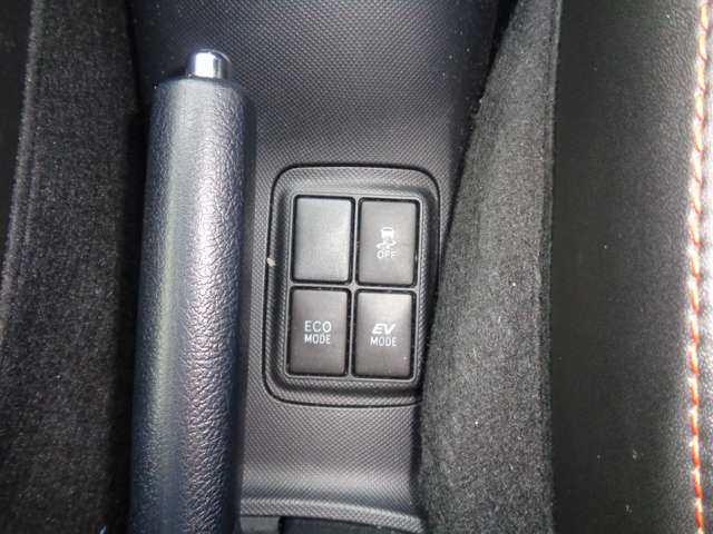 トヨタ アクア １．５ Ｘ－ＵＲＢＡＮ H27年 (中国) 99