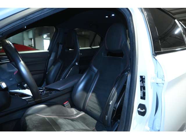 アルファロメオ ジュリア クアドリフォリオ H29年 (関東) 99