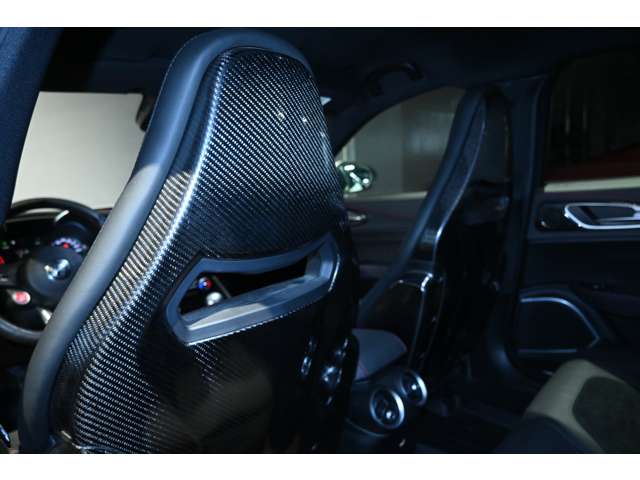 アルファロメオ ジュリア クアドリフォリオ H29年 (関東) 99