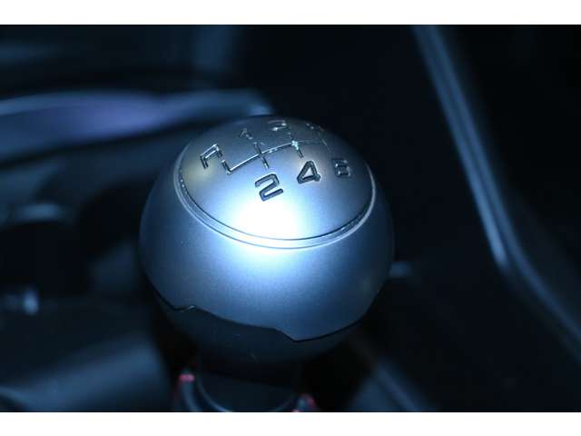 アルファロメオ ジュリア クアドリフォリオ H29年 (関東) 99