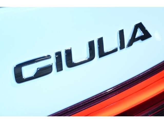 アルファロメオ ジュリア クアドリフォリオ H29年 (関東) 99