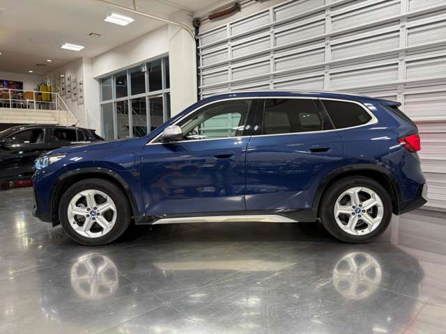 ＢＭＷ ｉＸ１ Ｘドライブ３０ Ｘライン ４ＷＤ R5年 (関東) 99