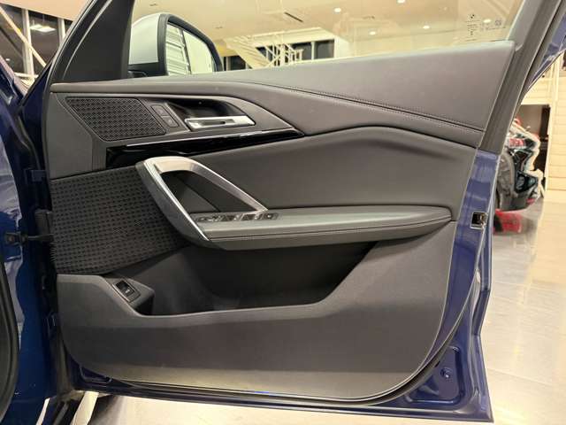 ＢＭＷ ｉＸ１ Ｘドライブ３０ Ｘライン ４ＷＤ R5年 (関東) 99