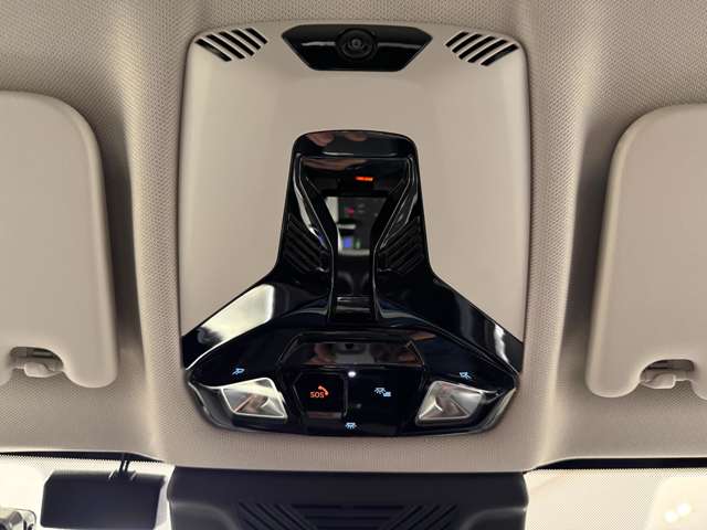 ＢＭＷ ｉＸ１ Ｘドライブ３０ Ｘライン ４ＷＤ R5年 (関東) 99