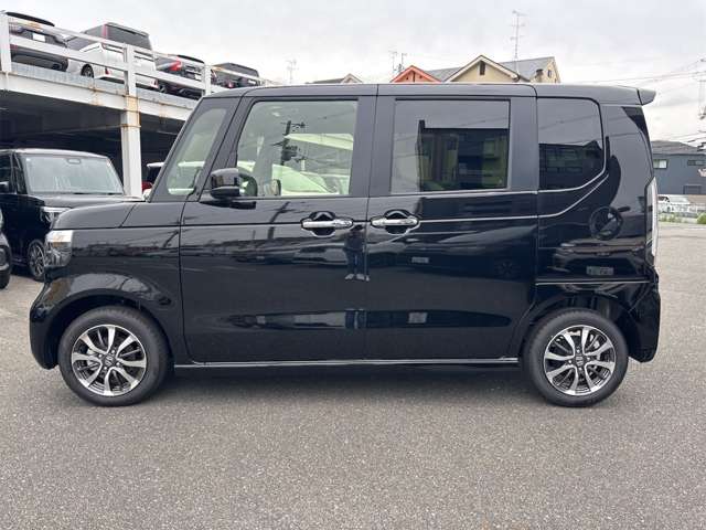 ホンダ Ｎ　ＢＯＸ カスタム ６６０ R7年 (近畿) 99