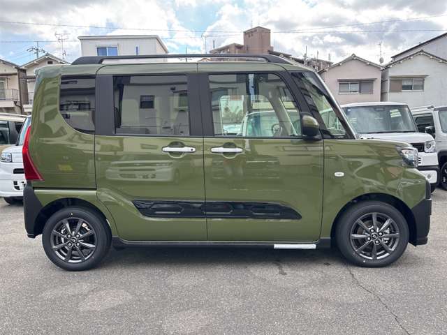 ダイハツ タント ６６０ ファンクロス R6年 (近畿) 99