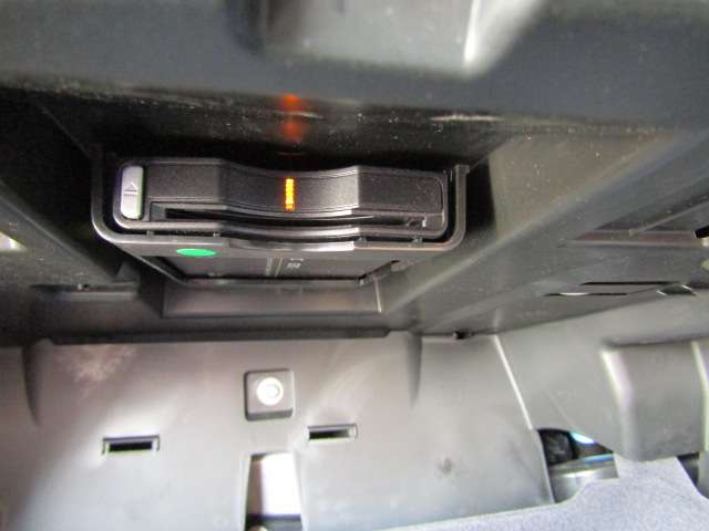 ボルボ ＸＣ６０ Ｂ５ ＡＷＤ インスクリプション ４ＷＤ R3年 (四国) 99