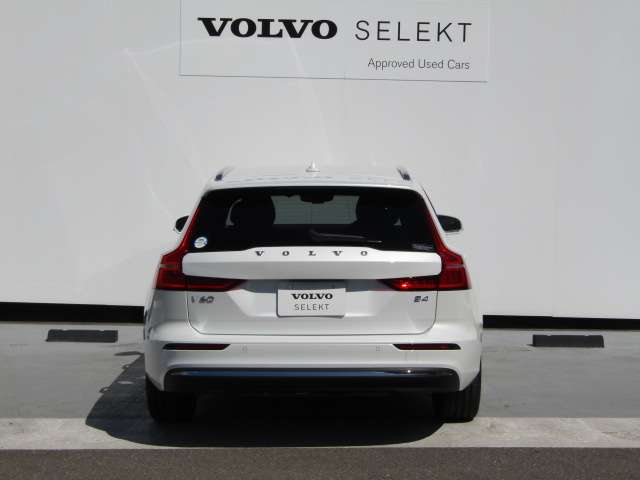 ボルボ Ｖ６０ ウルトラ　Ｂ４ R7年 (四国) 99