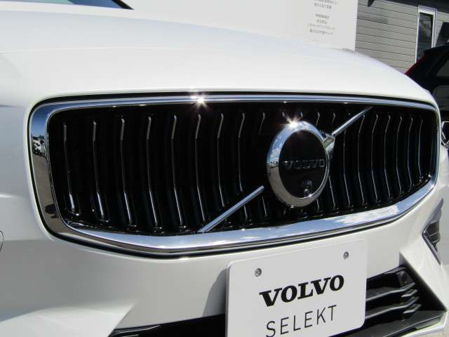 ボルボ Ｖ６０ ウルトラ　Ｂ４ R7年 (四国) 99