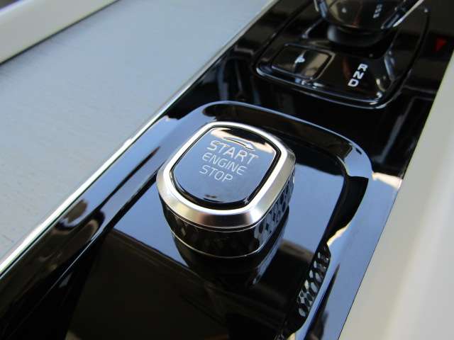 ボルボ Ｖ６０ ウルトラ　Ｂ４ R7年 (四国) 99