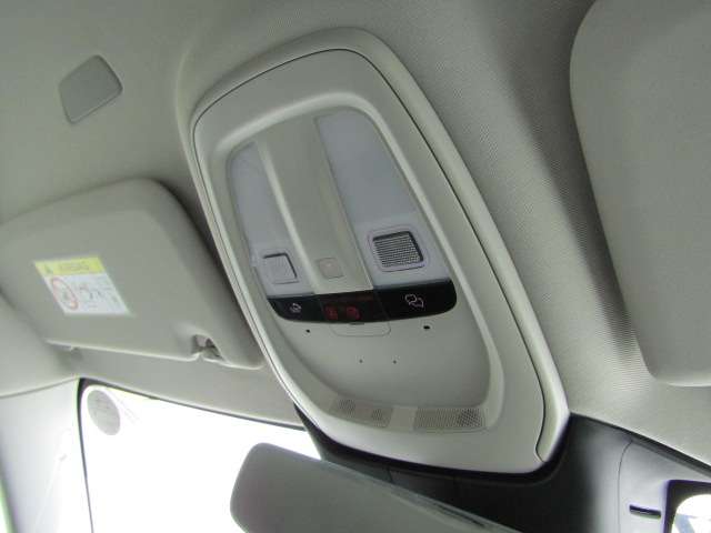 ボルボ Ｖ６０ ウルトラ　Ｂ４ R7年 (四国) 99