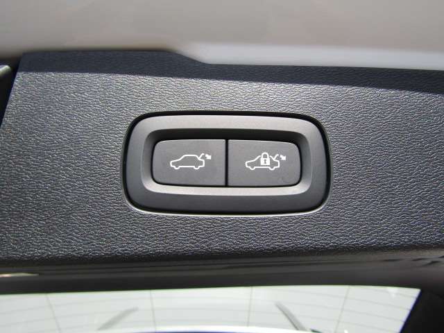 ボルボ Ｖ６０ ウルトラ　Ｂ４ R7年 (四国) 99